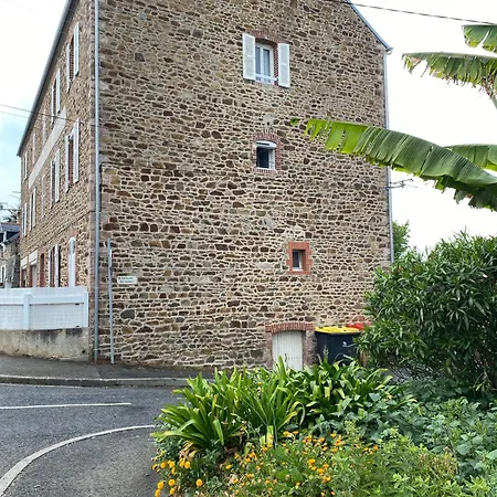 L'odyssee - Entre Terre Et - Parking Prive